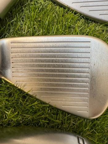 TaylorMade P790 2017 4–AW Iron Set – Dynamic Gold 105 R300 – Excellent