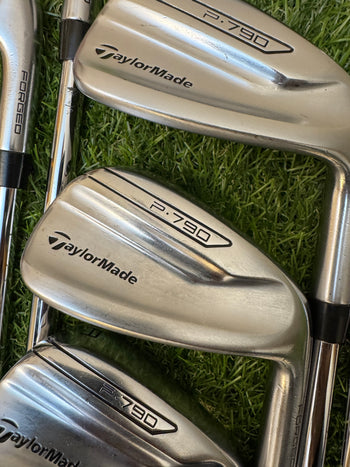 TaylorMade P790 2017 4–AW Iron Set – Dynamic Gold 105 R300 – Excellent