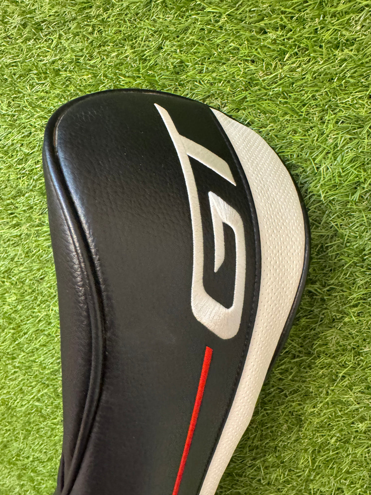 Titleist GT2 Driver 9° – HZRDUS X-Stiff Shaft