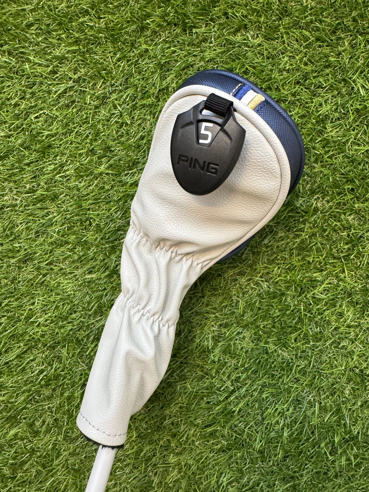 Ping GLE3 5 Hybrid – Ping ULT 250 Ladies