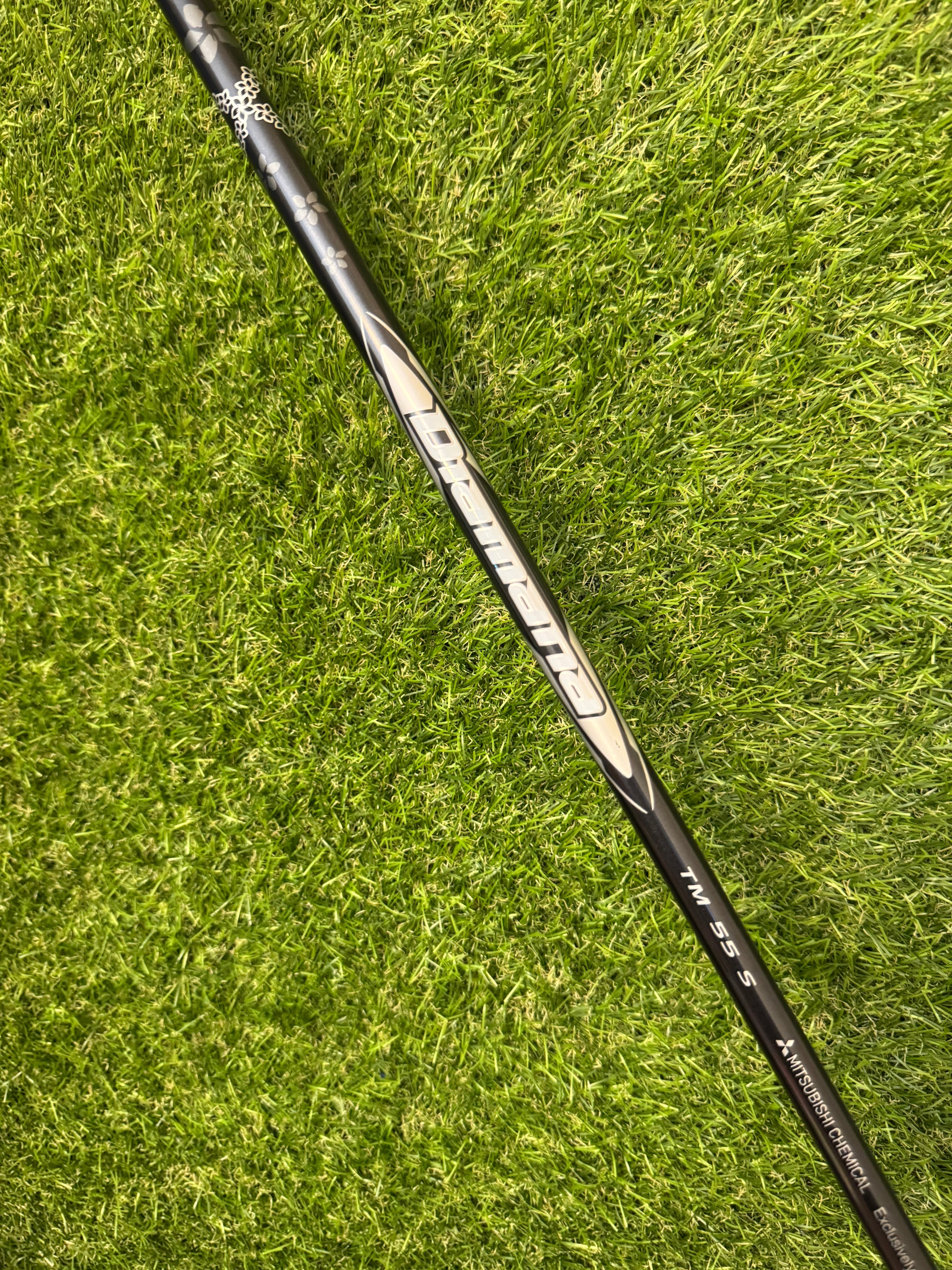 TaylorMade SIM Driver 9° – Diamana TM 55 Stiff Shaft