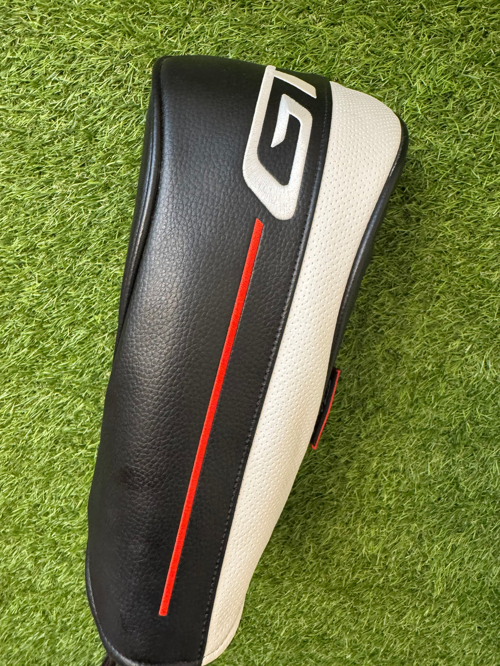 Titleist GT2 Driver 9° – HZRDUS X-Stiff Shaft