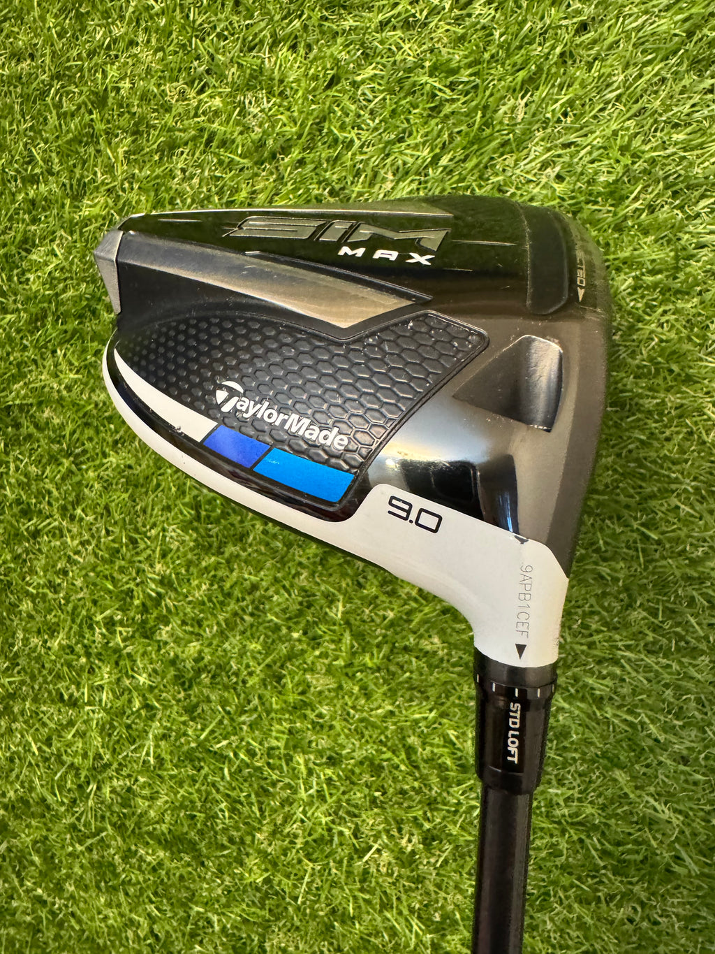 TaylorMade SIM Driver 9° – Diamana TM 55 Stiff Shaft