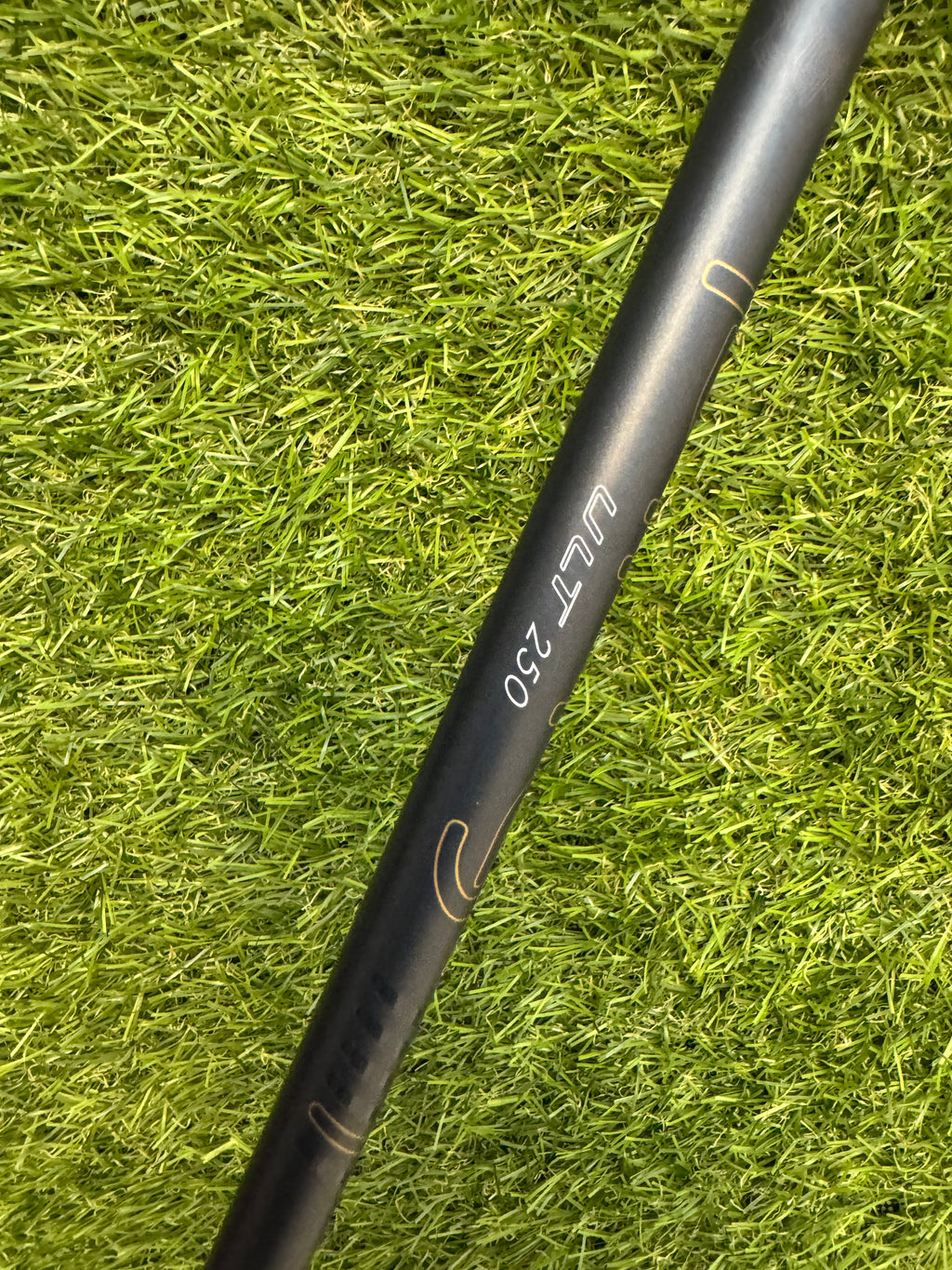 Ping GLE3 6 Hybrid – Ping ULT 250 Ladies