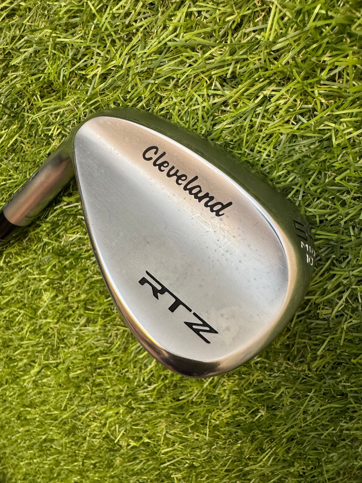 Cleveland RTZ 54 Mid 10 Wedge – Dynamic Gold Spinner Wedge