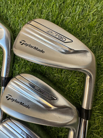 TaylorMade P790 2017 4–AW Iron Set – Dynamic Gold 105 R300 – Excellent