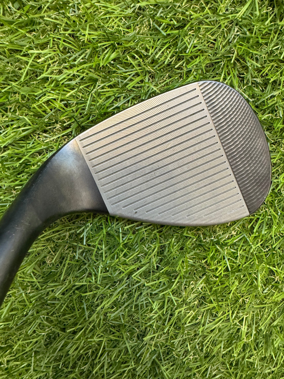 Cleveland RTZ 56 Mid 10 Wedge – Dynamic Gold Spinner Wedge