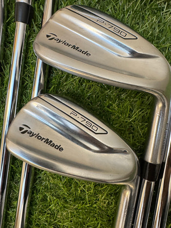 TaylorMade P790 2017 4–AW Iron Set – Dynamic Gold 105 R300 – Excellent