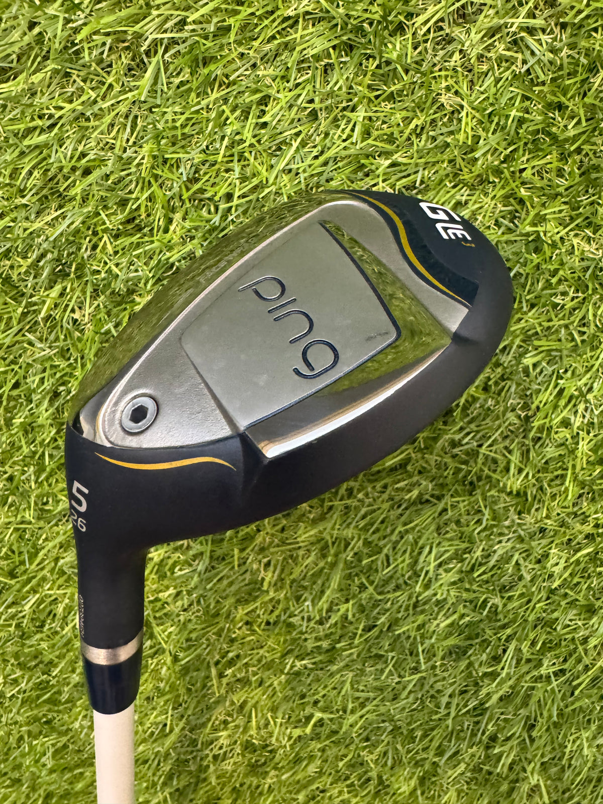 Ping GLE3 5 Hybrid – Ping ULT 250 Ladies