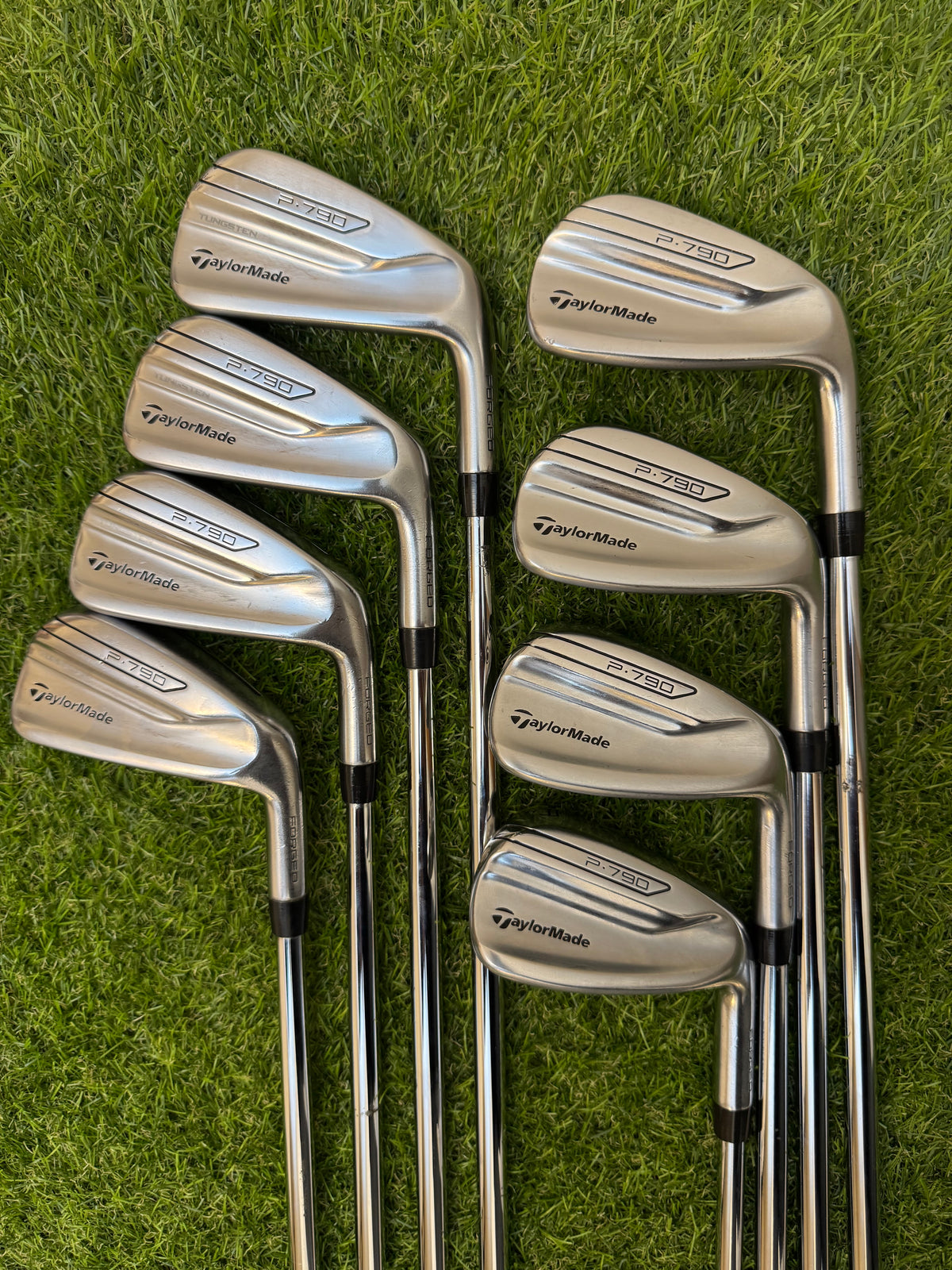 TaylorMade P790 2017 4–AW Iron Set – Dynamic Gold 105 R300 – Excellent