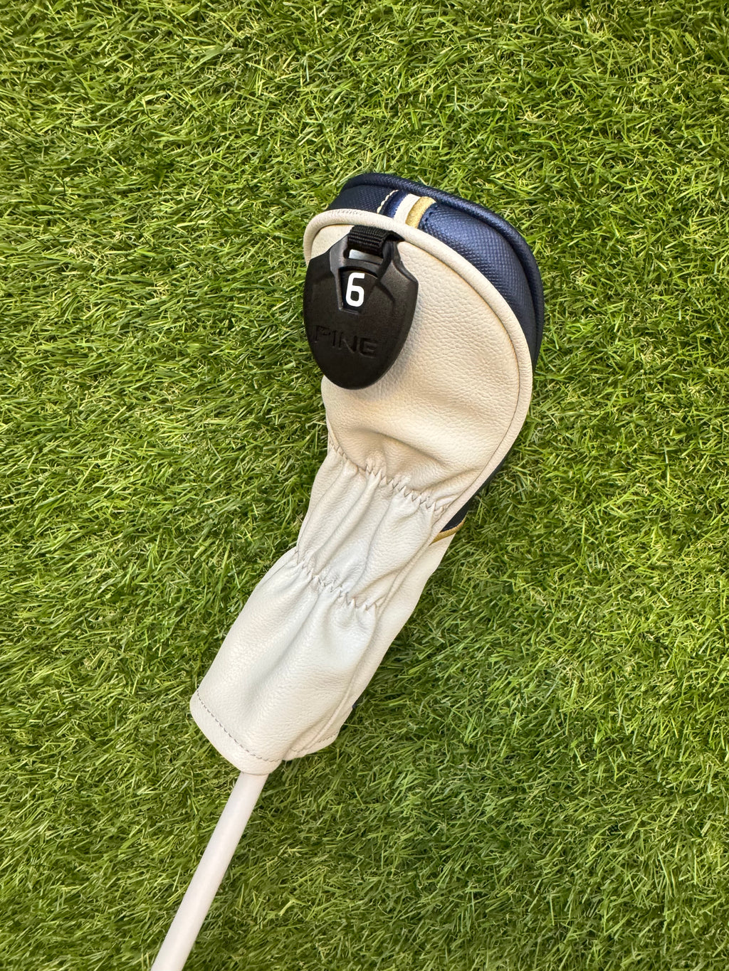 Ping GLE3 6 Hybrid – Ping ULT 250 Ladies