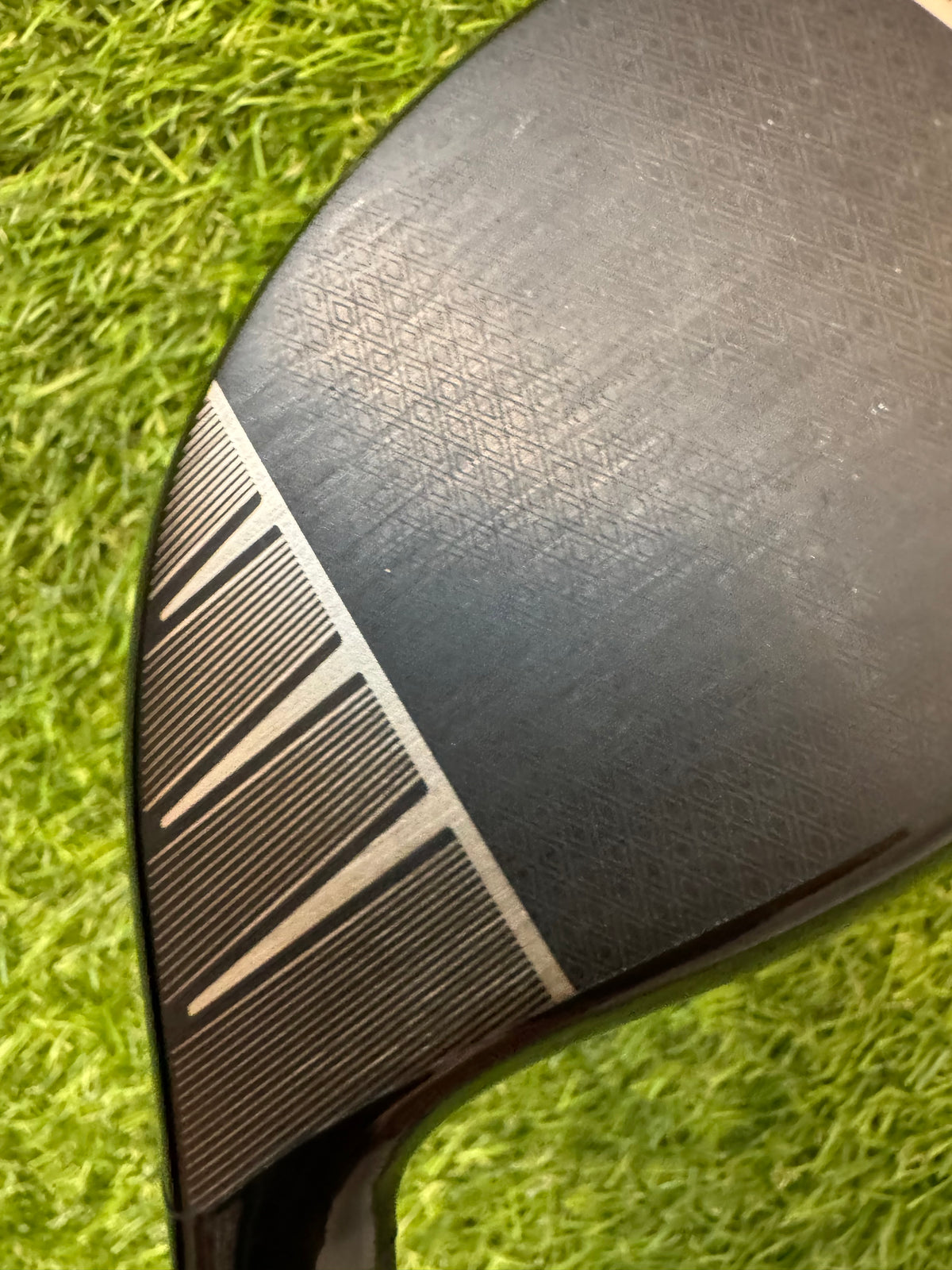 Titleist GT2 Driver 9° – HZRDUS X-Stiff Shaft
