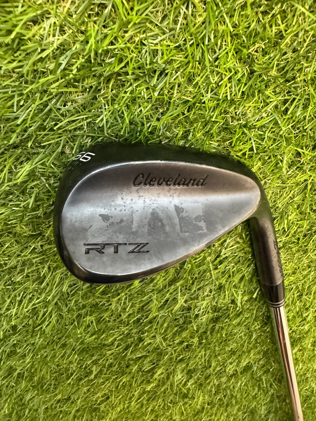 Cleveland RTZ 56 Mid 10 Wedge – Dynamic Gold Spinner Wedge