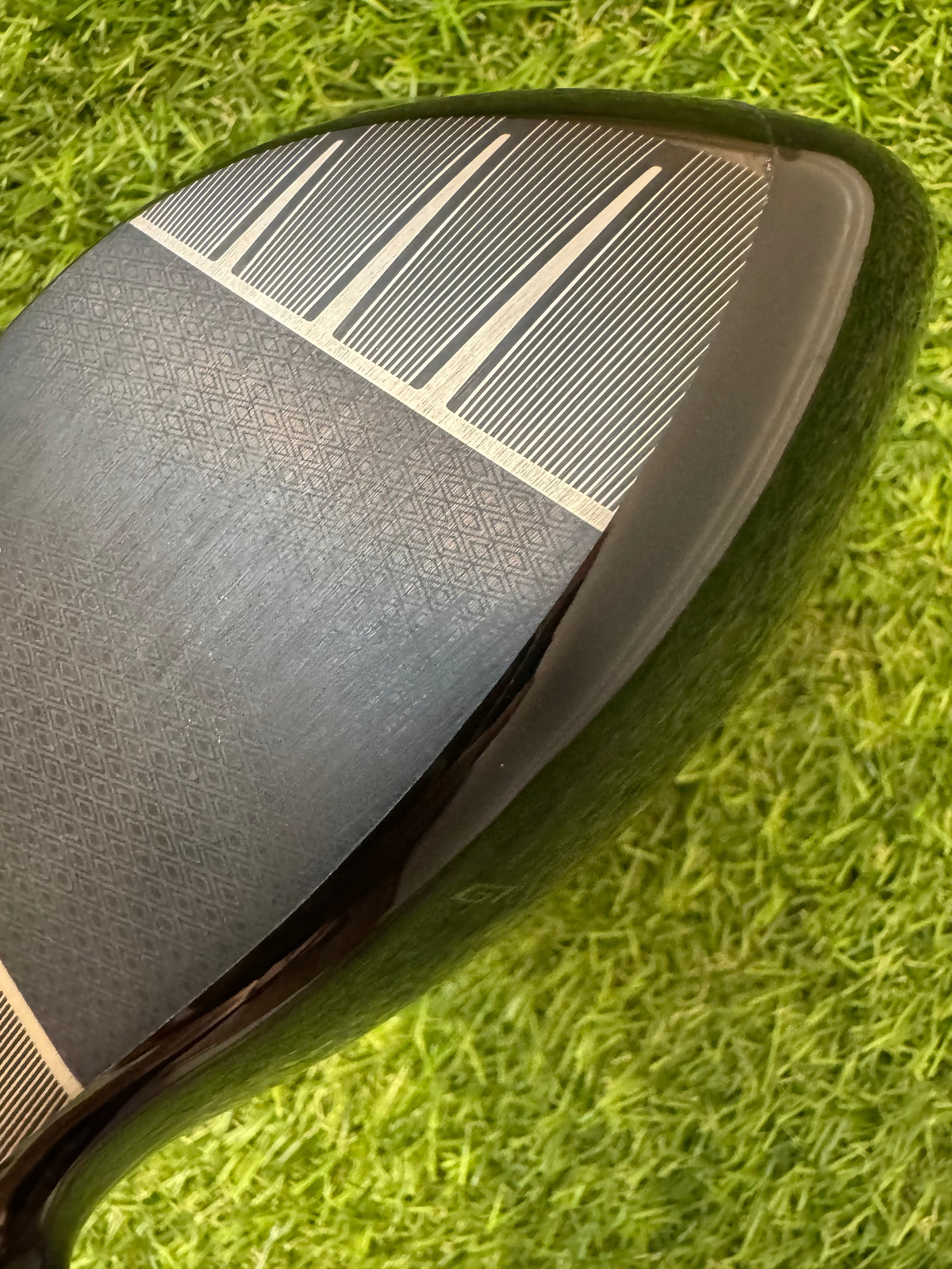 Titleist GT2 Driver 9° – HZRDUS X-Stiff Shaft
