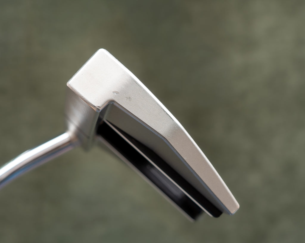 Scotty Cameron Futura 5.5M 33” Putter