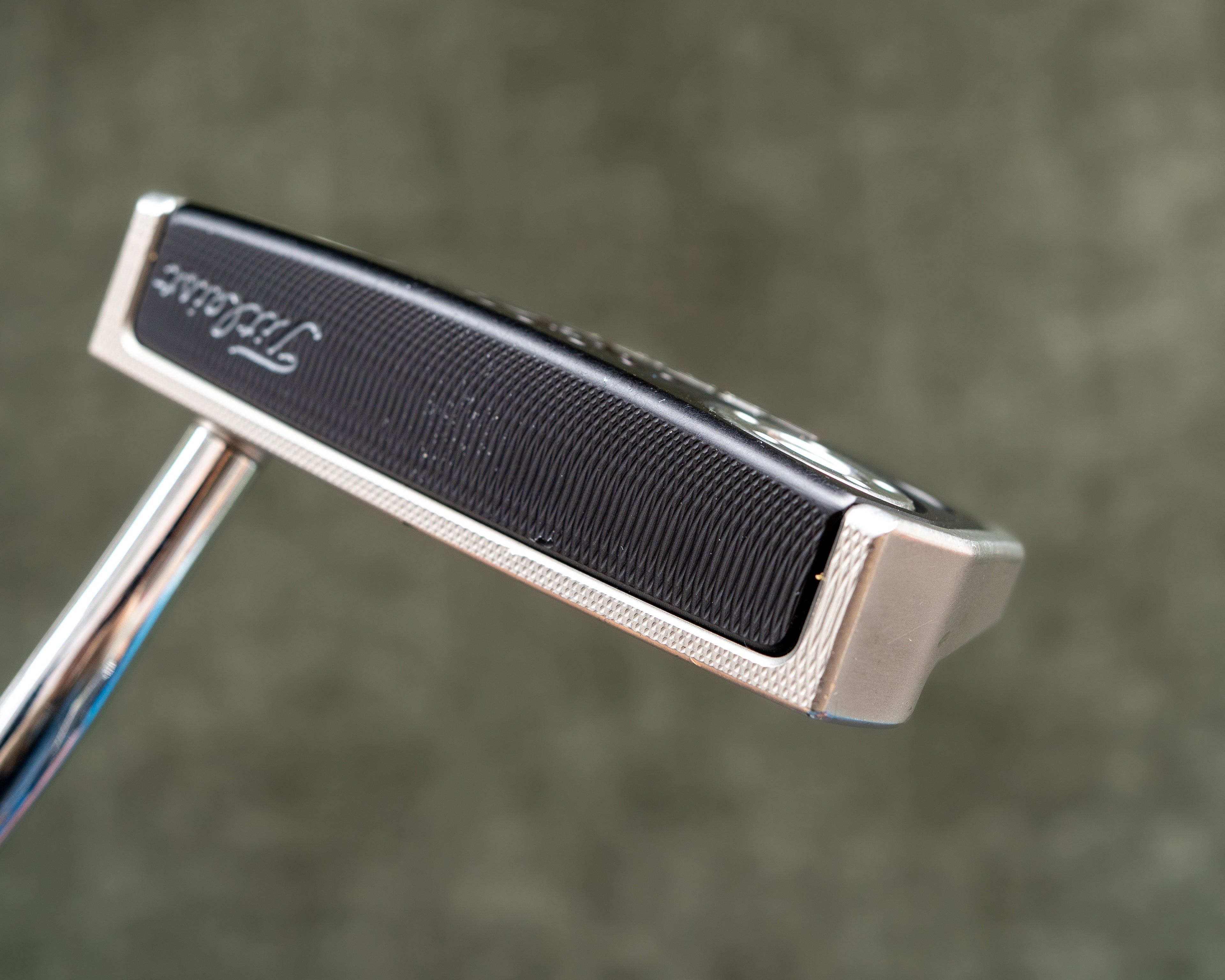 Scotty Cameron Futura 5.5M 33” Putter