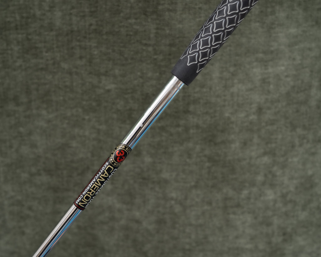 Scotty Cameron Futura 5.5M 33” Putter