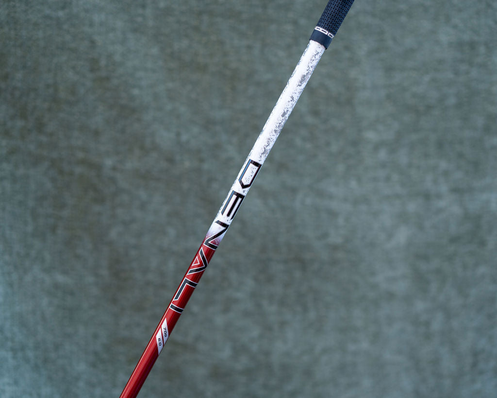 Titleist 913 D3 Driver 9.5° – Denali Red 70 Stiff Shaft
