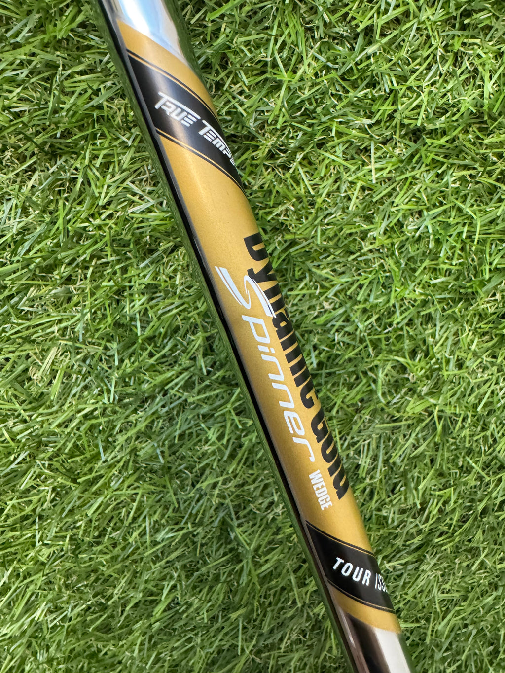 Cleveland RTZ 56 Mid 10 Wedge – Dynamic Gold Spinner Wedge