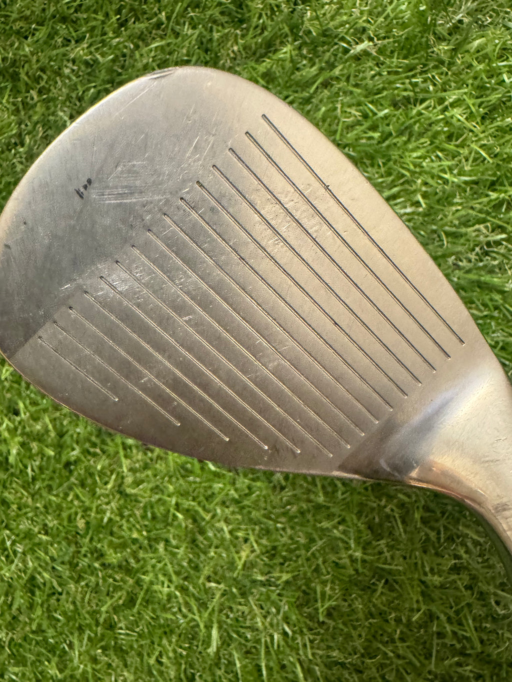Wilson Sole Grind Harmonized 60° Wedge Left Hand