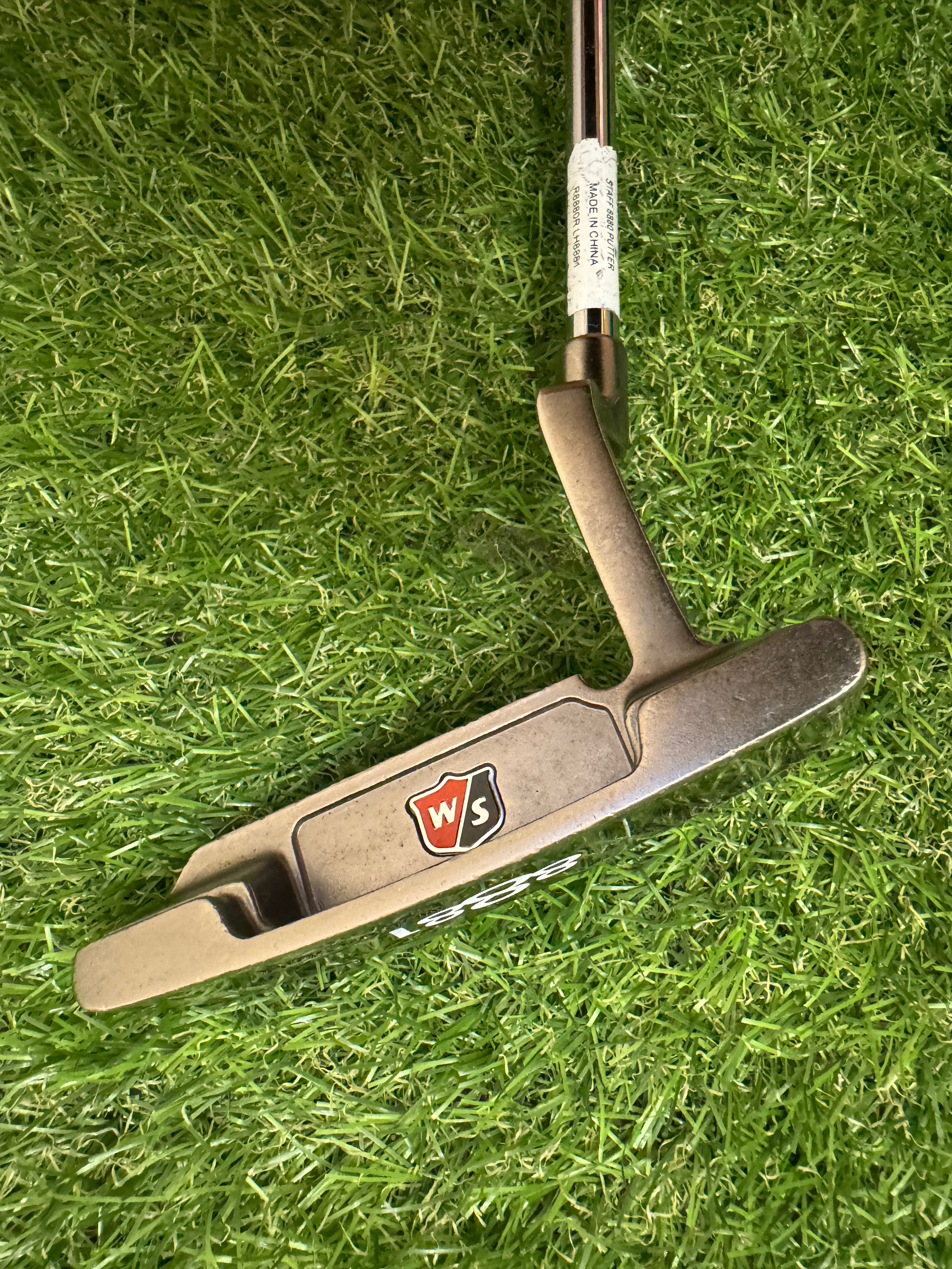 Wilson Staff 36.5” 8881 Left Hand Blade Putter with Milled Face and One‑of‑a‑Kind Blue Ventus Carbon Shaft