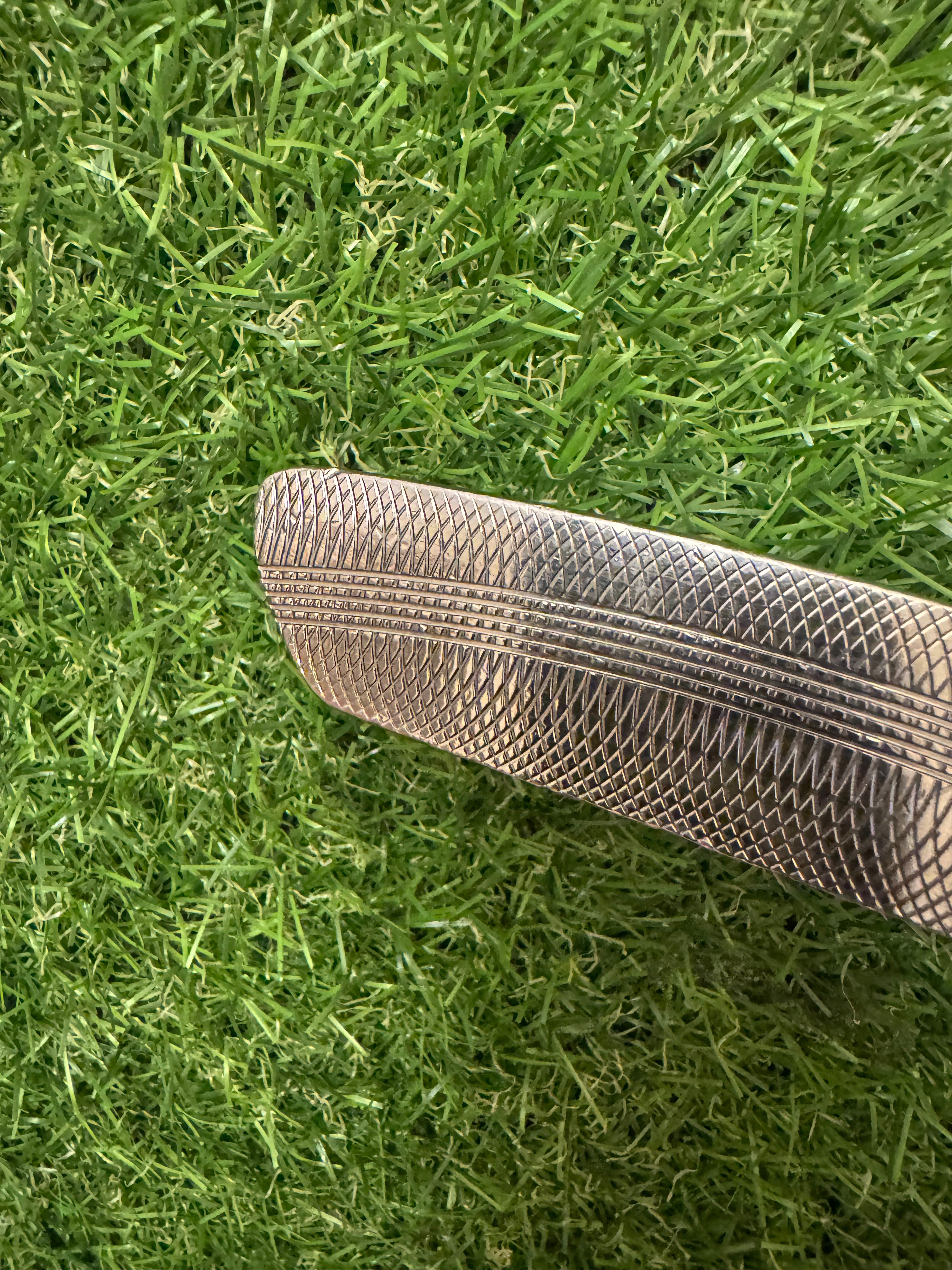 Wilson Staff 36.5” 8881 Left Hand Blade Putter with Milled Face and One‑of‑a‑Kind Blue Ventus Carbon Shaft