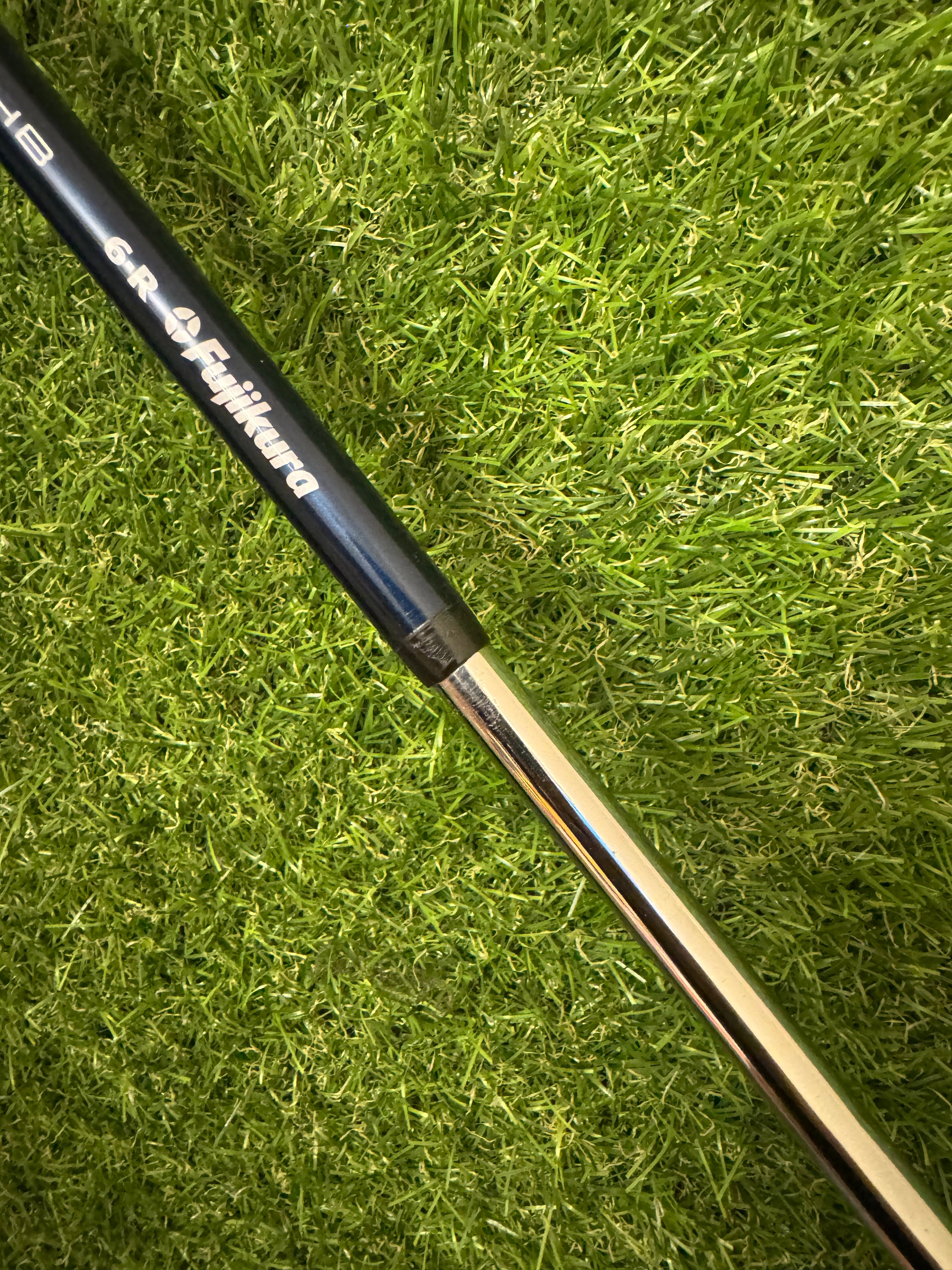 Wilson Staff 36.5” 8881 Left Hand Blade Putter with Milled Face and One‑of‑a‑Kind Blue Ventus Carbon Shaft