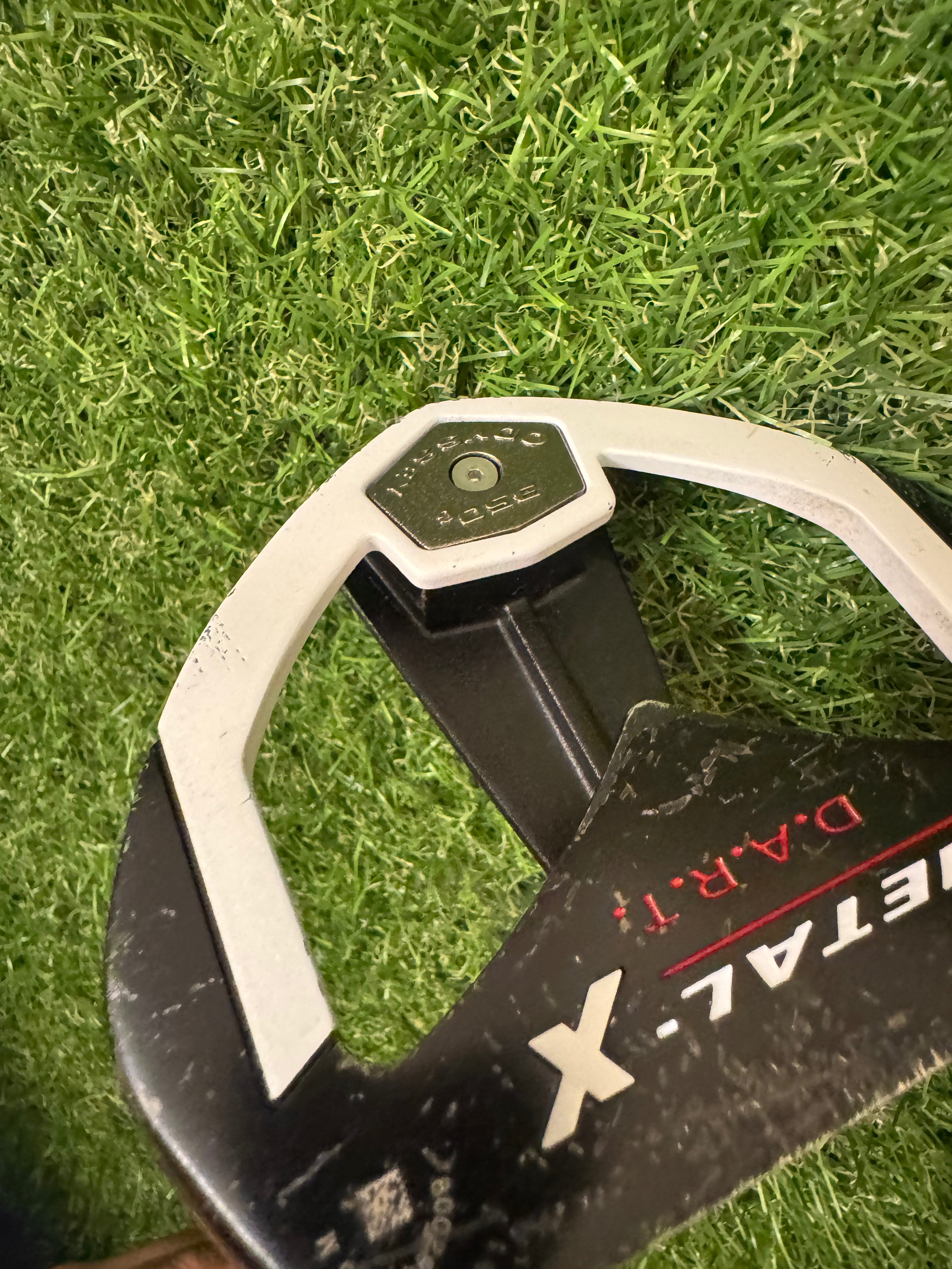 Odyssey 34” Metal X Dart Mallet Putter