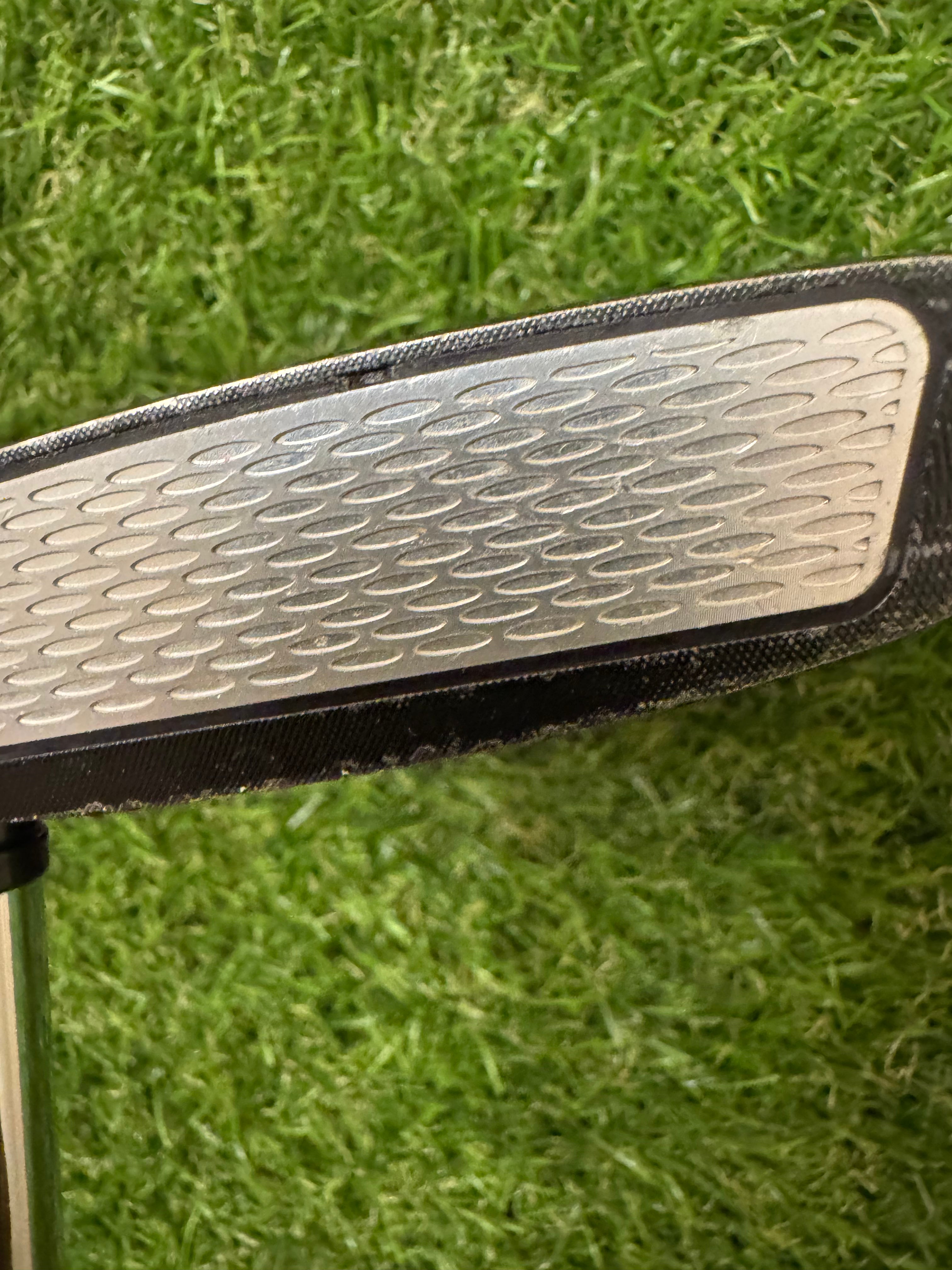 Odyssey 34” Metal X Dart Mallet Putter
