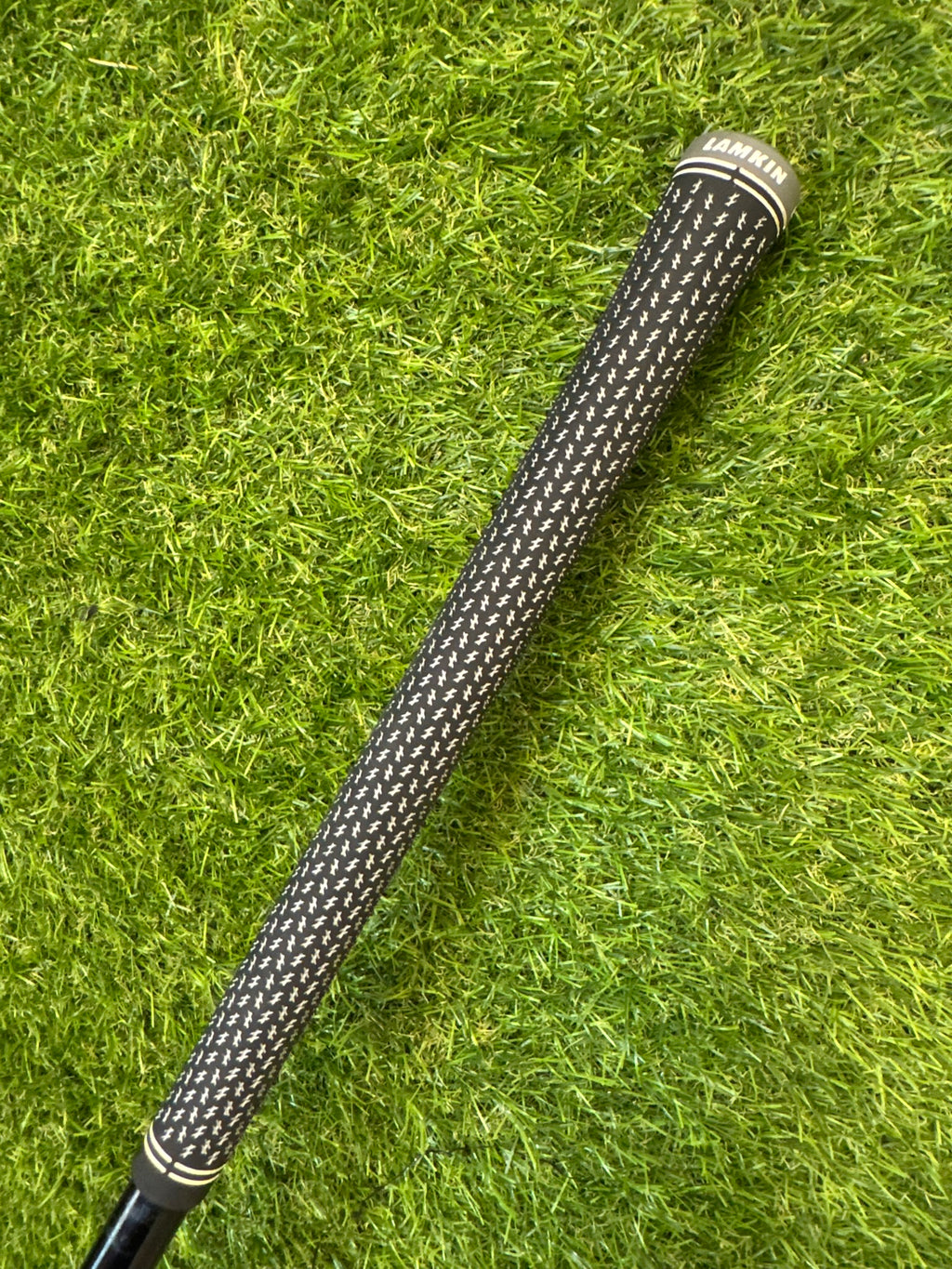 Mizuno JPX825 Driver 10.5° – Fujikura Orochi 55g Regular Shaft