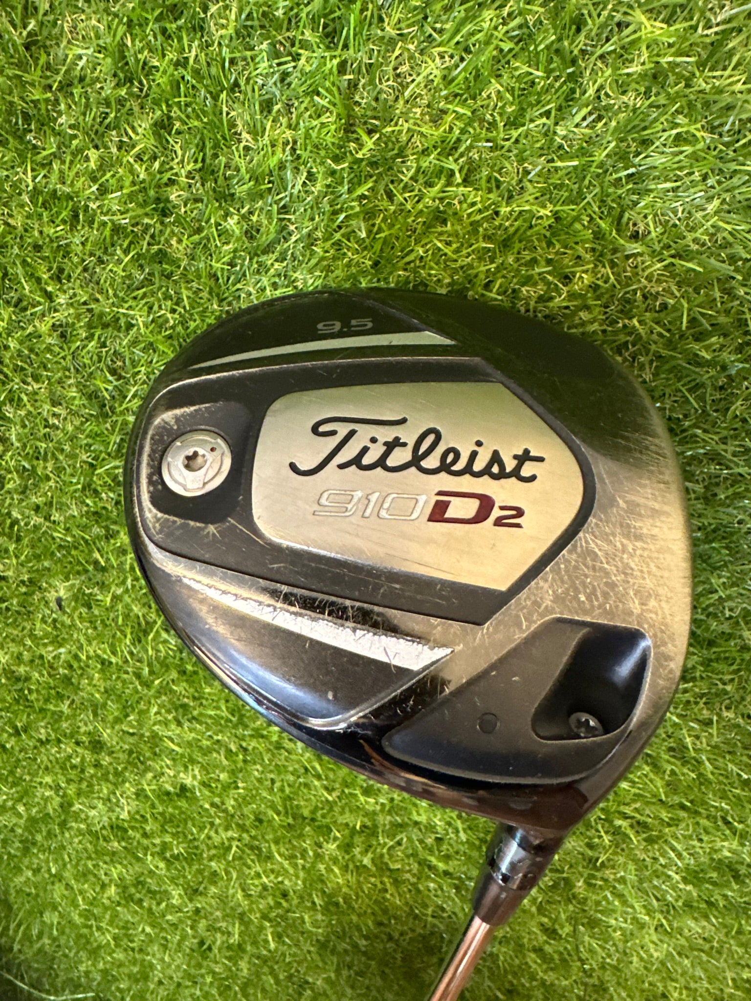 Titleist 910 D2 Driver 9.5° – Grafalloy Tour Prototype Pink X-Stiff Shaft