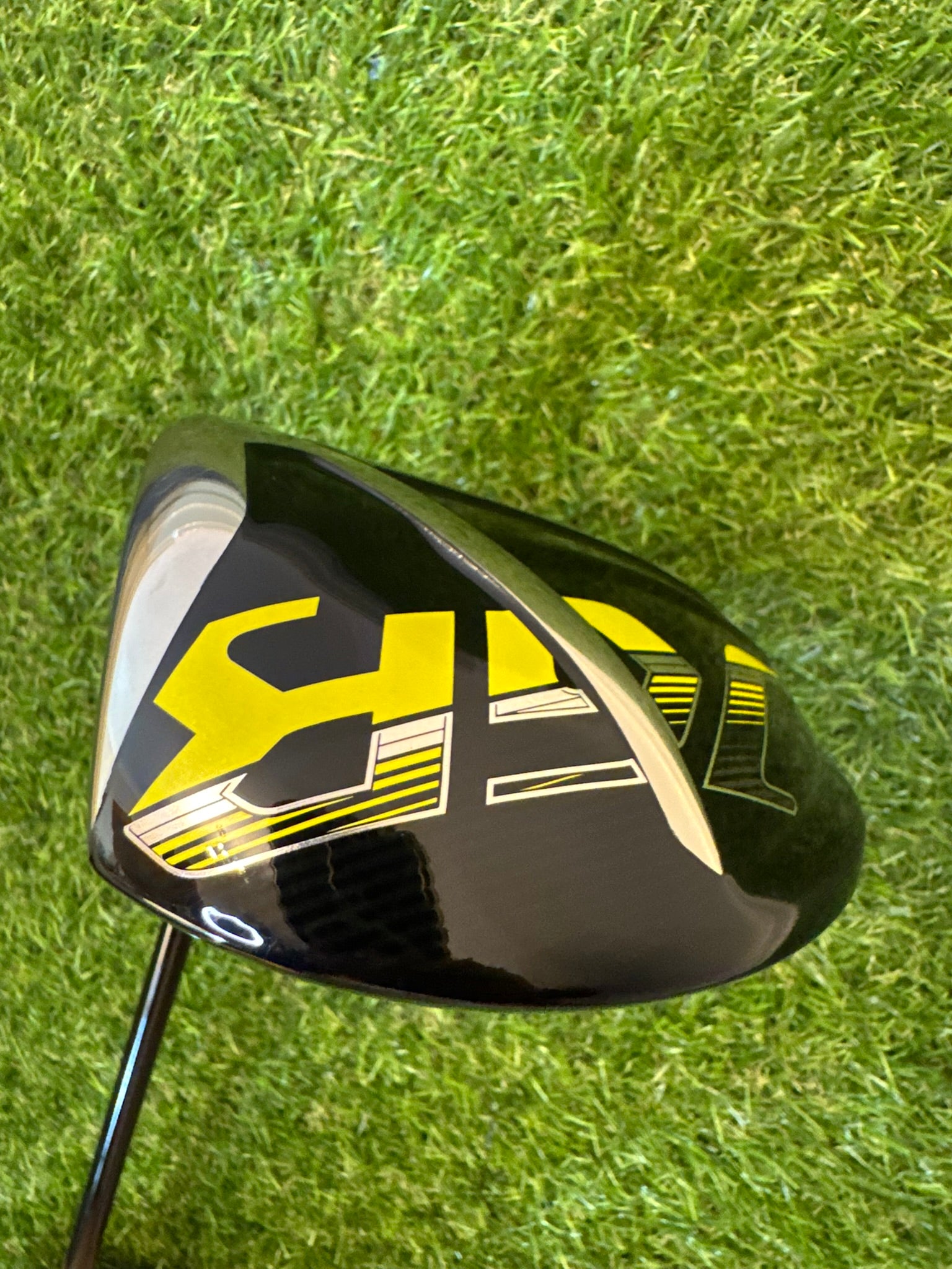 Bridgestone Tour B JGR Driver 9.5° – Fujikura Atmos 4R3 Regular 3 Shaft