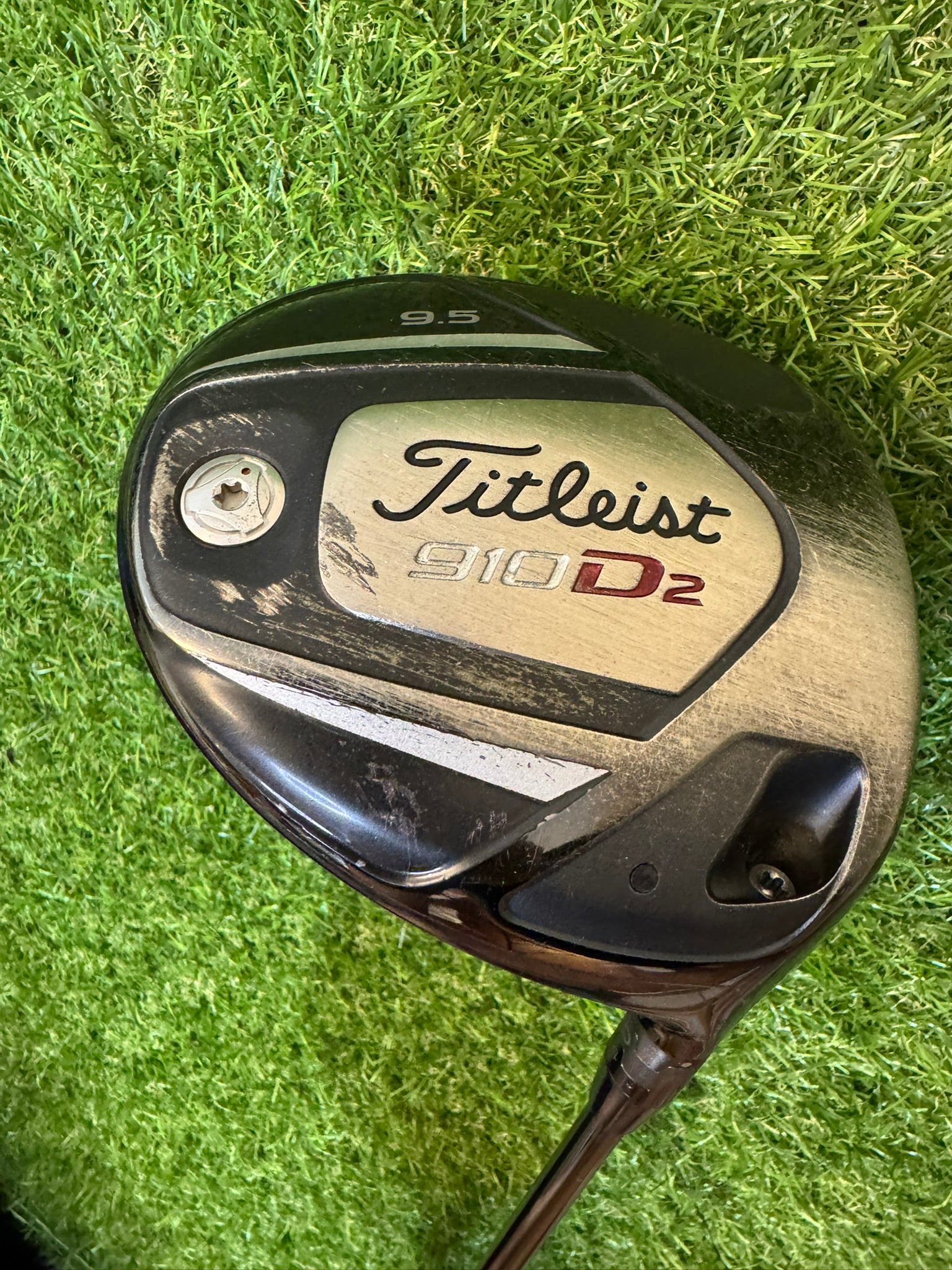 Titleist 910 D2 Driver 9.5° – Rombax 55 Stiff Shaft