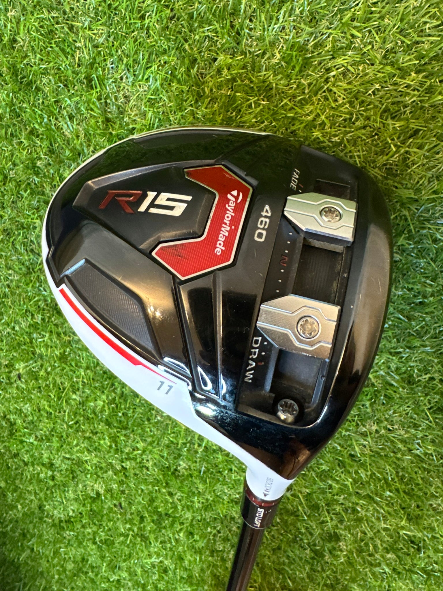 TaylorMade R15 Driver 11° – Mitsubishi Rayon TM1 115 Soft Regular Shaft