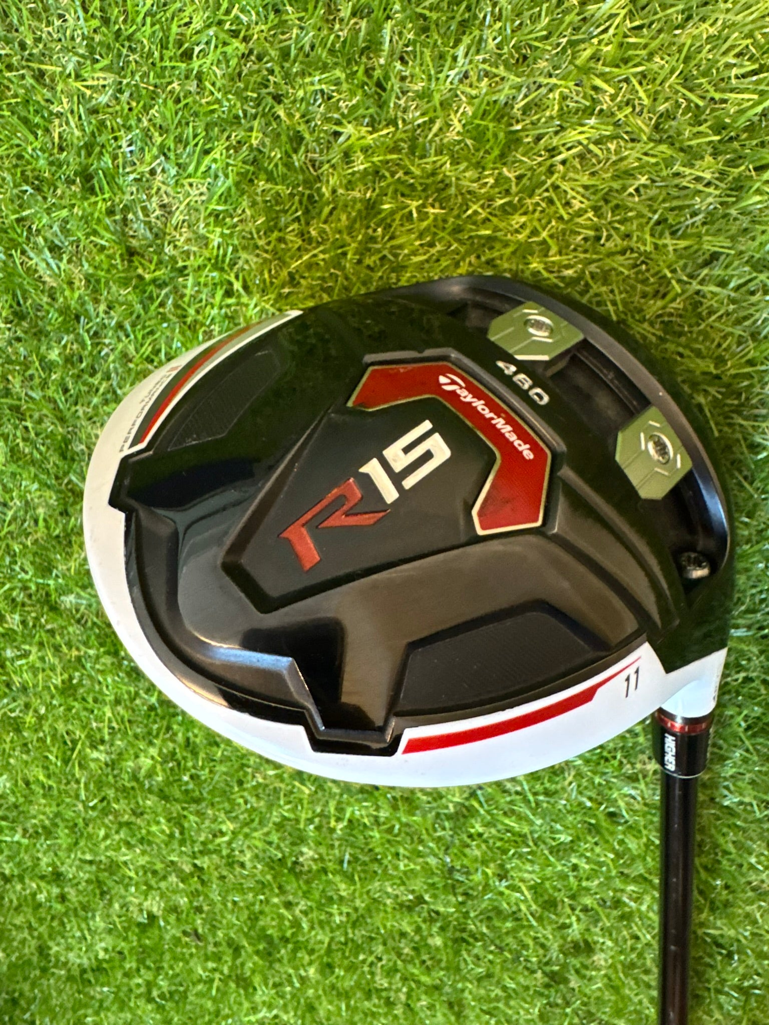 TaylorMade R15 Driver 11° – Mitsubishi Rayon TM1 115 Soft Regular Shaft