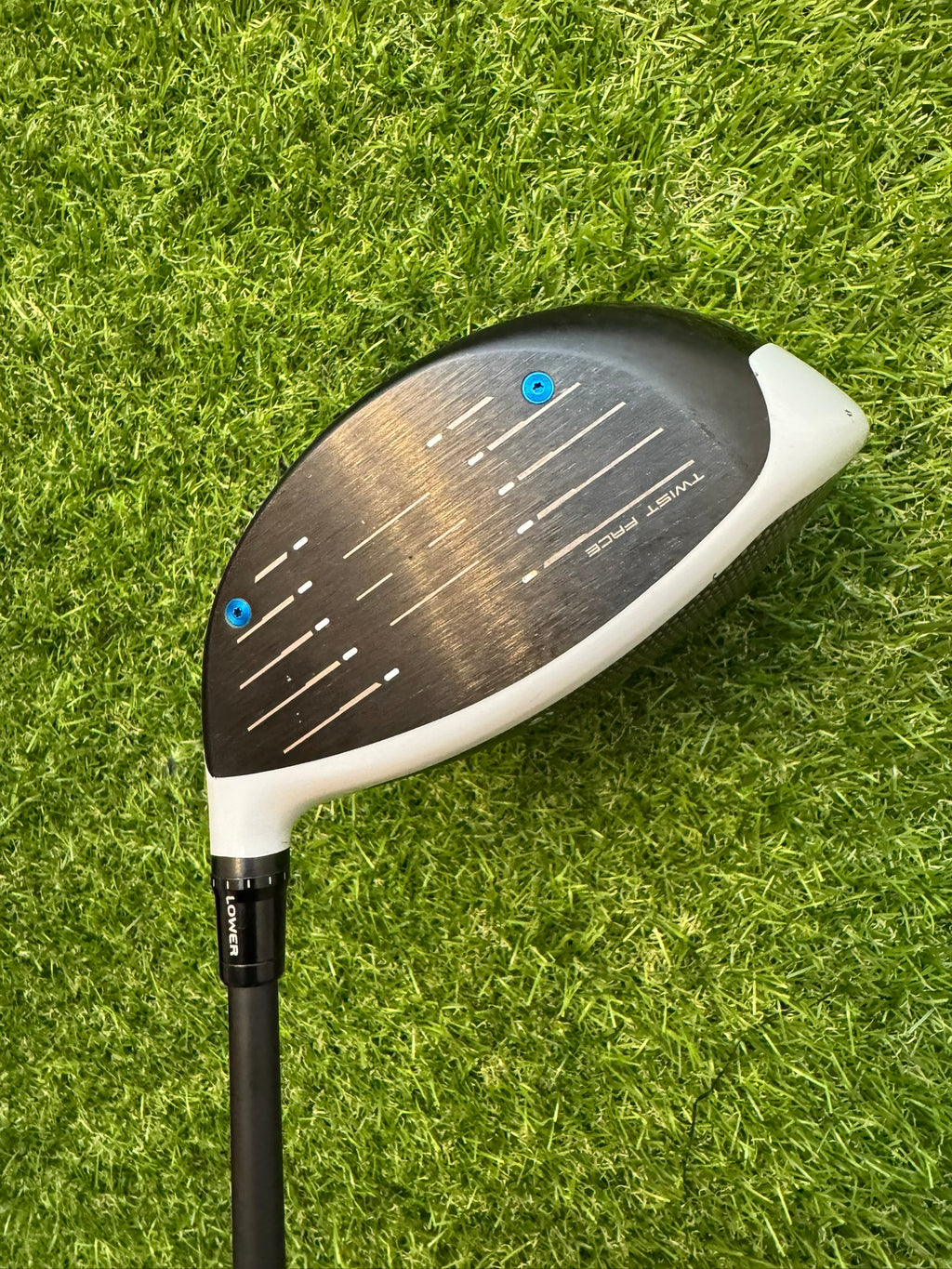 TaylorMade SIM Max Driver 9° – Diamana TM 60 Stiff Shaft