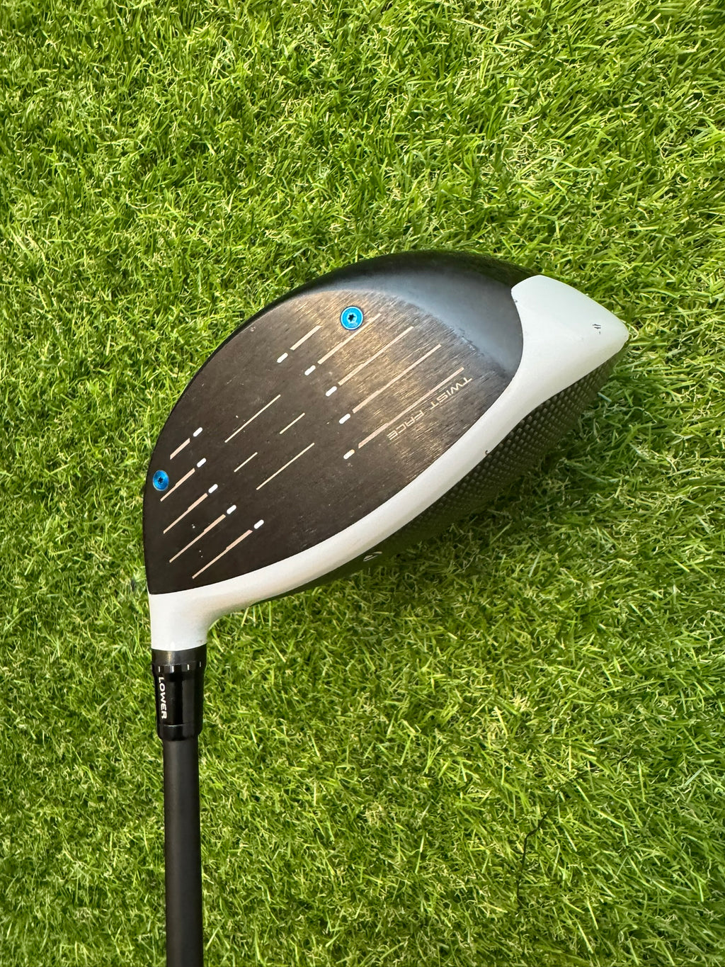 TaylorMade SIM Max Driver 9° – Diamana TM 60 Stiff Shaft