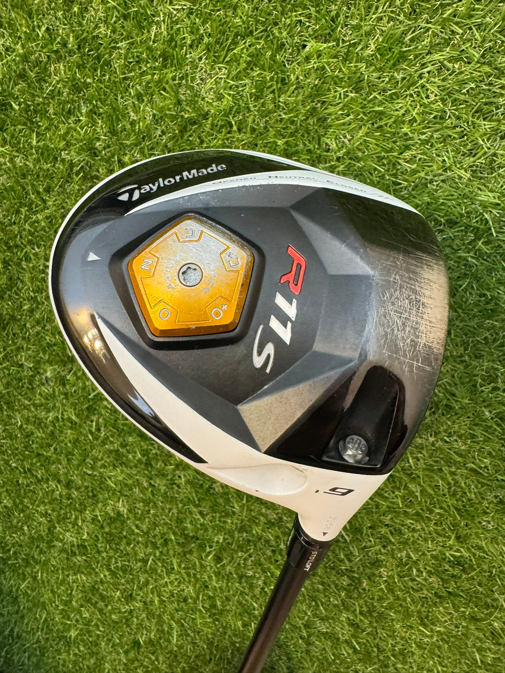 TaylorMade R11s Driver 9° – Fujikura Blur R11 60 X-Stiff Shaft