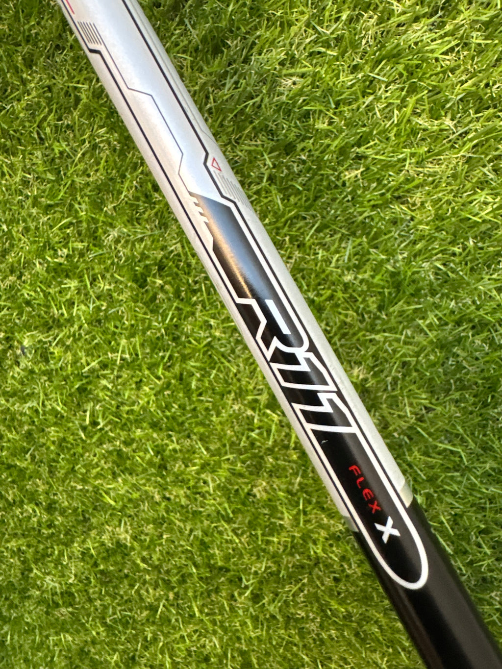 TaylorMade R11s Driver 9° – Fujikura Blur R11 60 X-Stiff Shaft