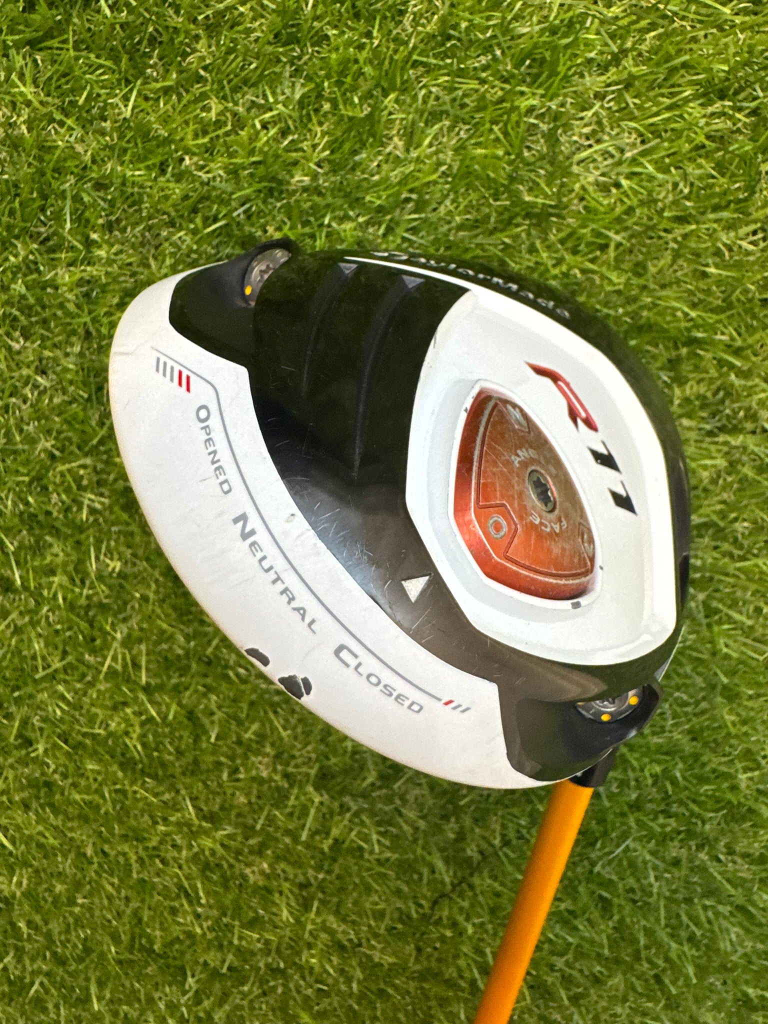 TaylorMade R11 Driver 9° – Proforce V2 66g X-Stiff Shaft