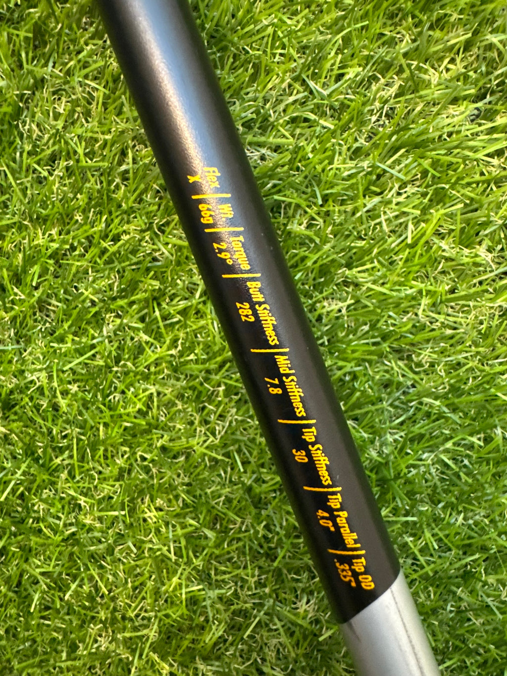 TaylorMade R11 Driver 9° – Proforce V2 66g X-Stiff Shaft