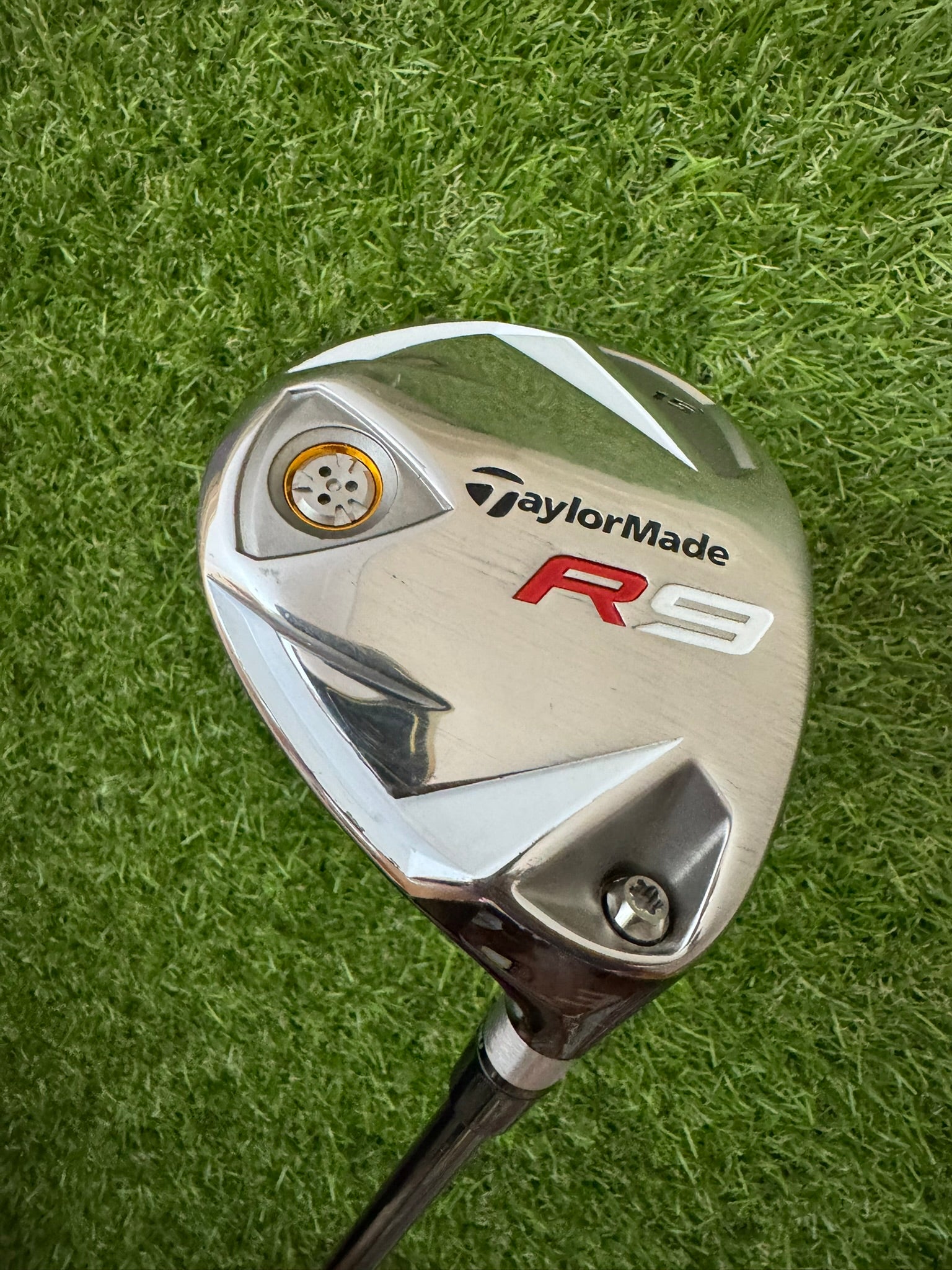 TaylorMade R9 3W 15° – Fujikura Motore Supermax Regular Shaft