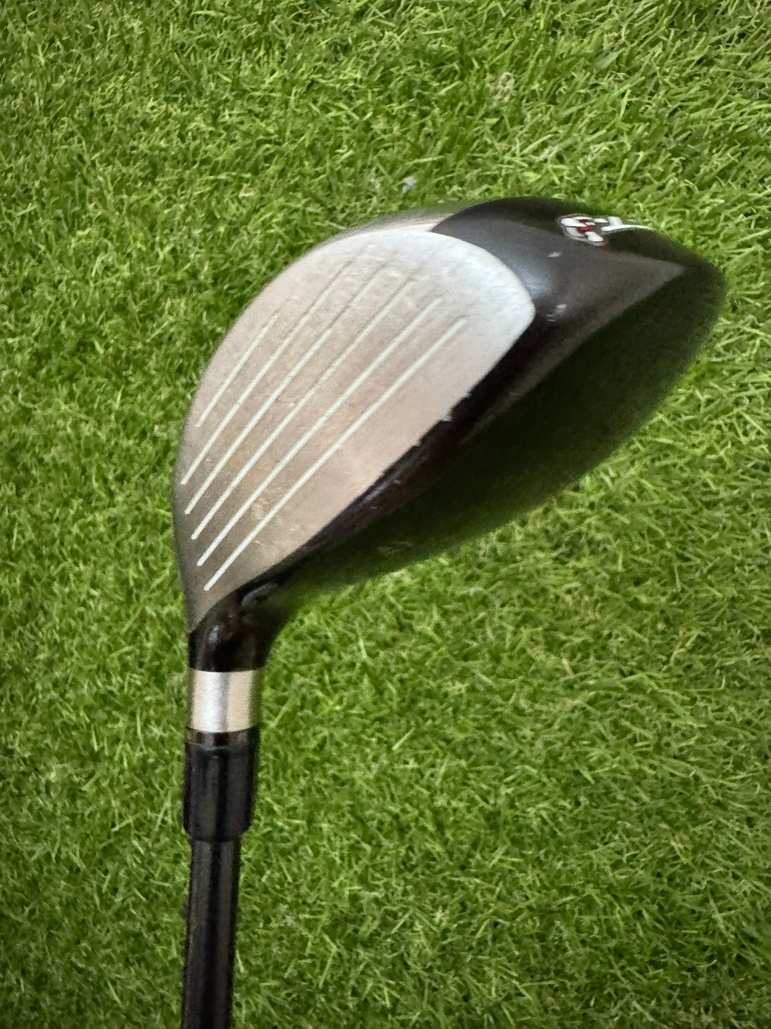 TaylorMade R9 3W 15° – Fujikura Motore Supermax Regular Shaft