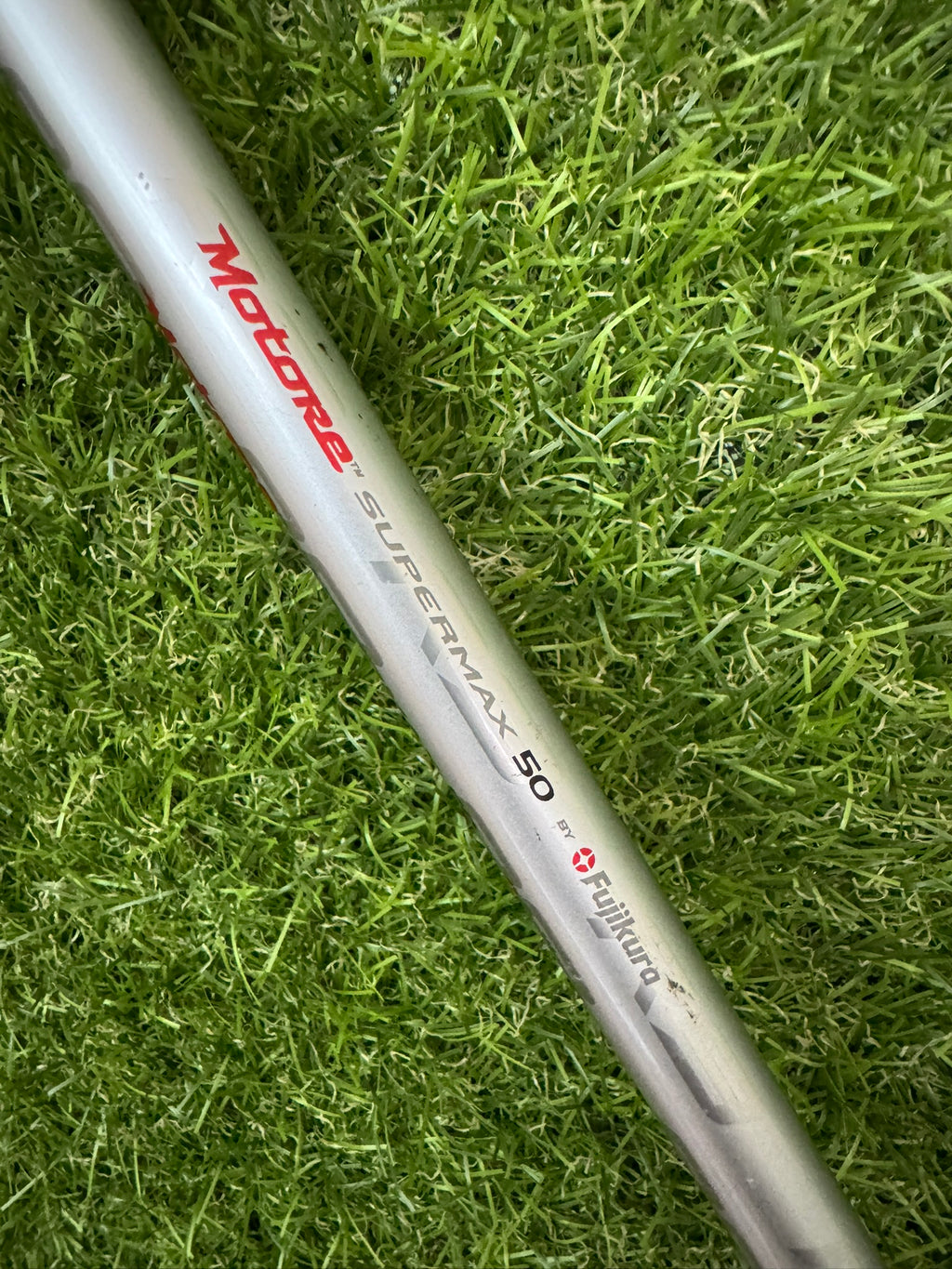 TaylorMade R9 3W 15° – Fujikura Motore Supermax Regular Shaft