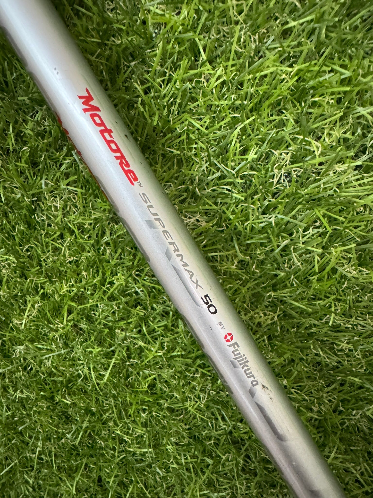 TaylorMade R9 3W 15° – Fujikura Motore Supermax Regular Shaft