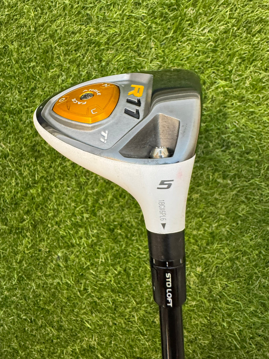TaylorMade R11 5W 19° – Fujikura Motore 50 R11 Stiff Shaft