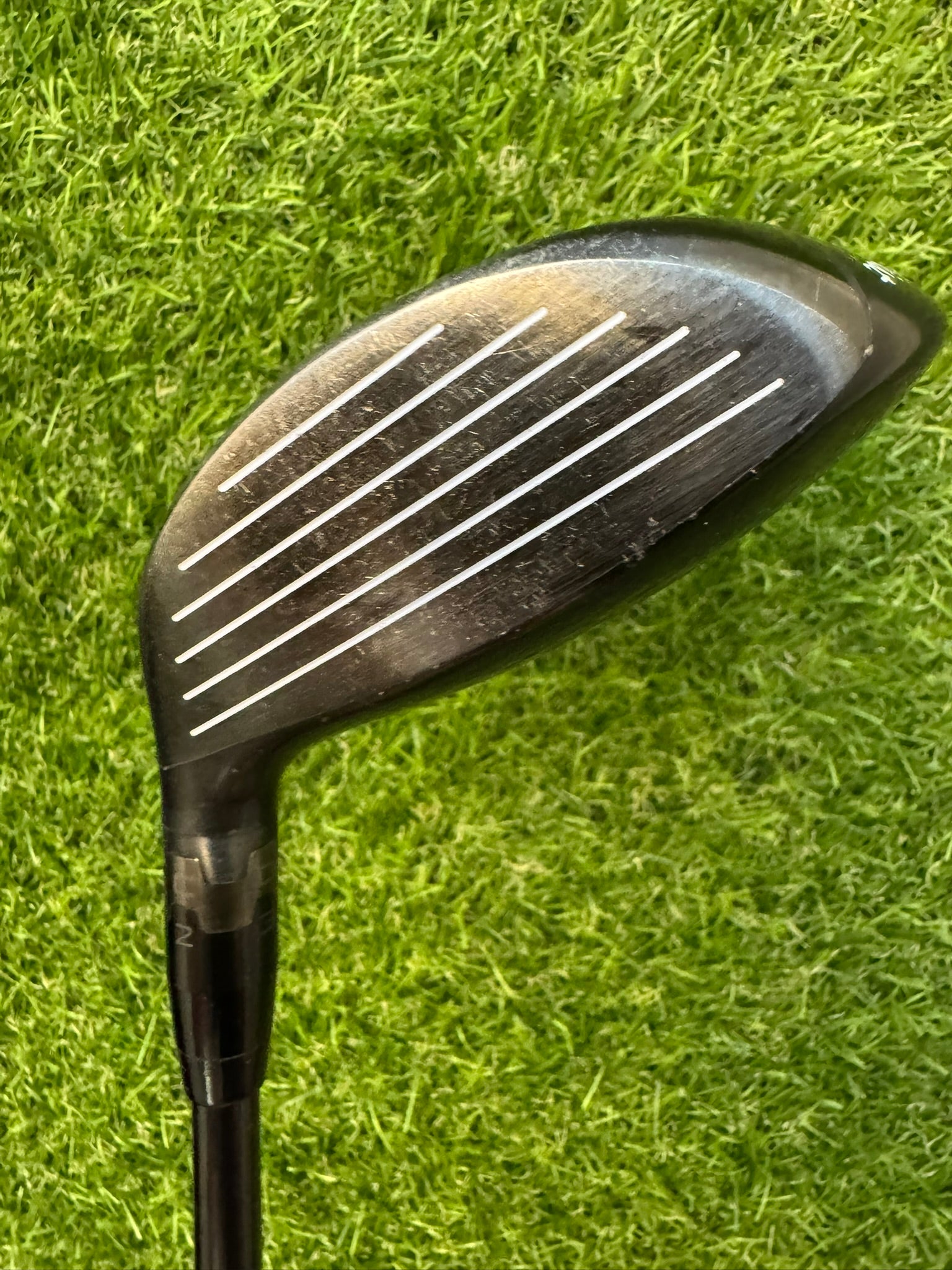 Titleist 913F 5W 17° – Fujikura Rombax 55 Stiff Shaft