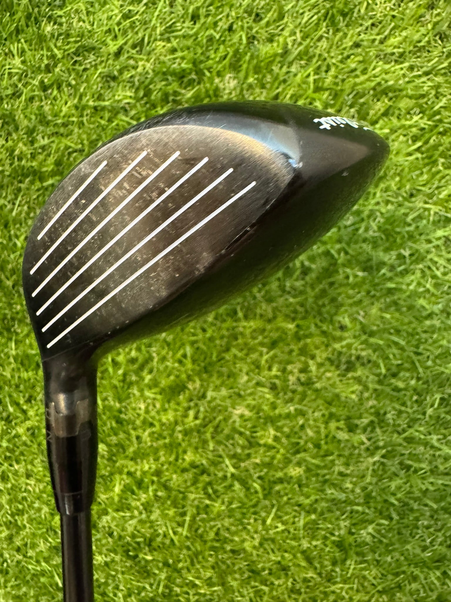 Titleist 913F 5W 17° – Fujikura Rombax 55 Stiff Shaft