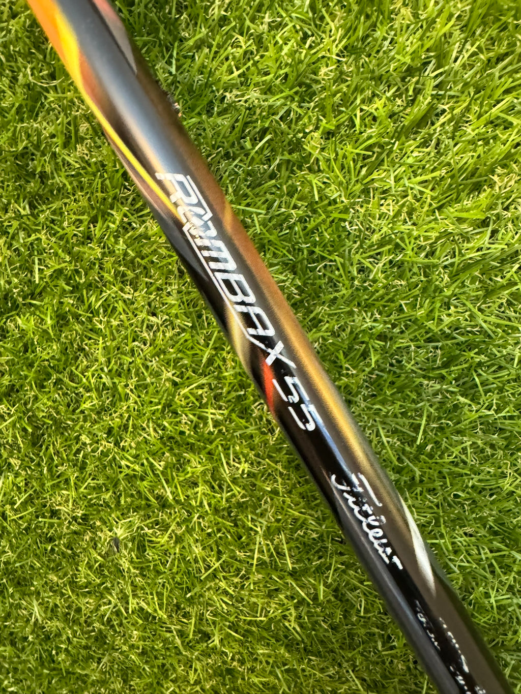 Titleist 913F 5W 17° – Fujikura Rombax 55 Stiff Shaft