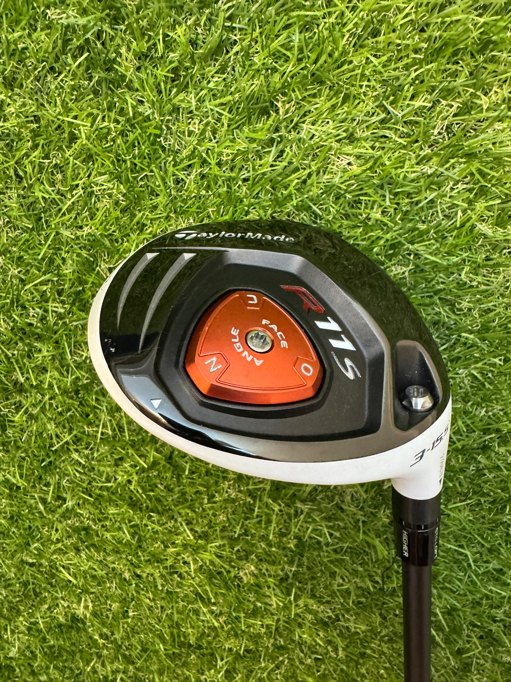 TaylorMade R11s 3W 15.5° – Aldila RIP Phenom Stiff Shaft